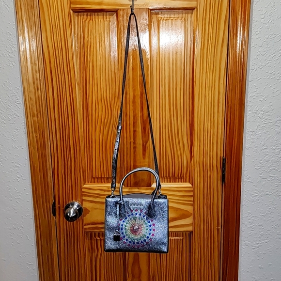 EUC- Michael Kors Mercer Silver Metallic Light Up Purse - RARE! - Picture 3 of 13